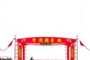 《回声仓库》空旷厂房里的声波装置